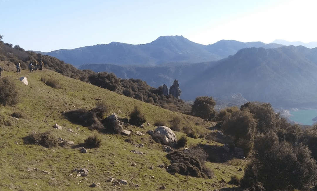 Fotogalería y crónica de la ruta de senderismo «Subida al Llano de la Nava»